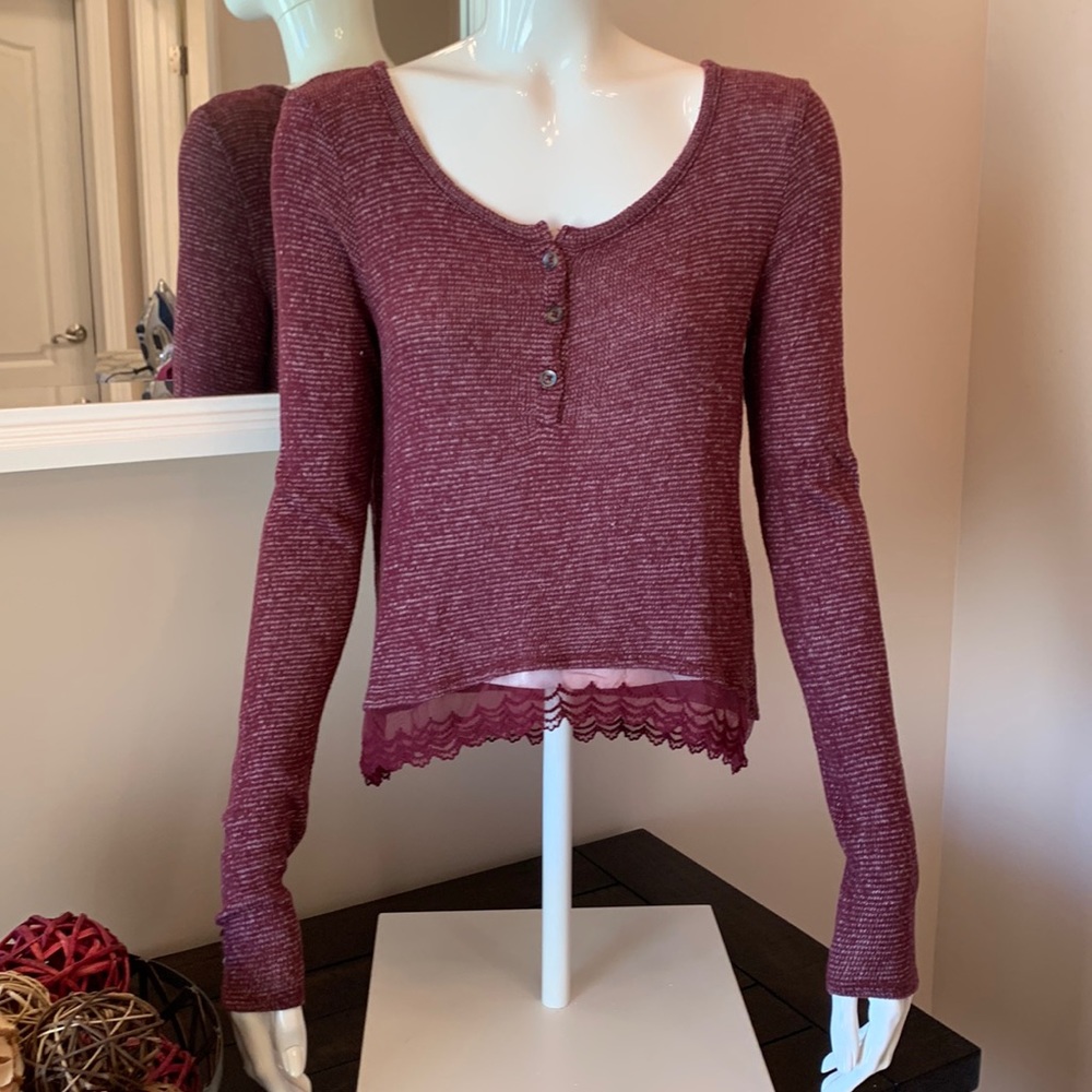 EUC Hollister Knit Top • Size Small